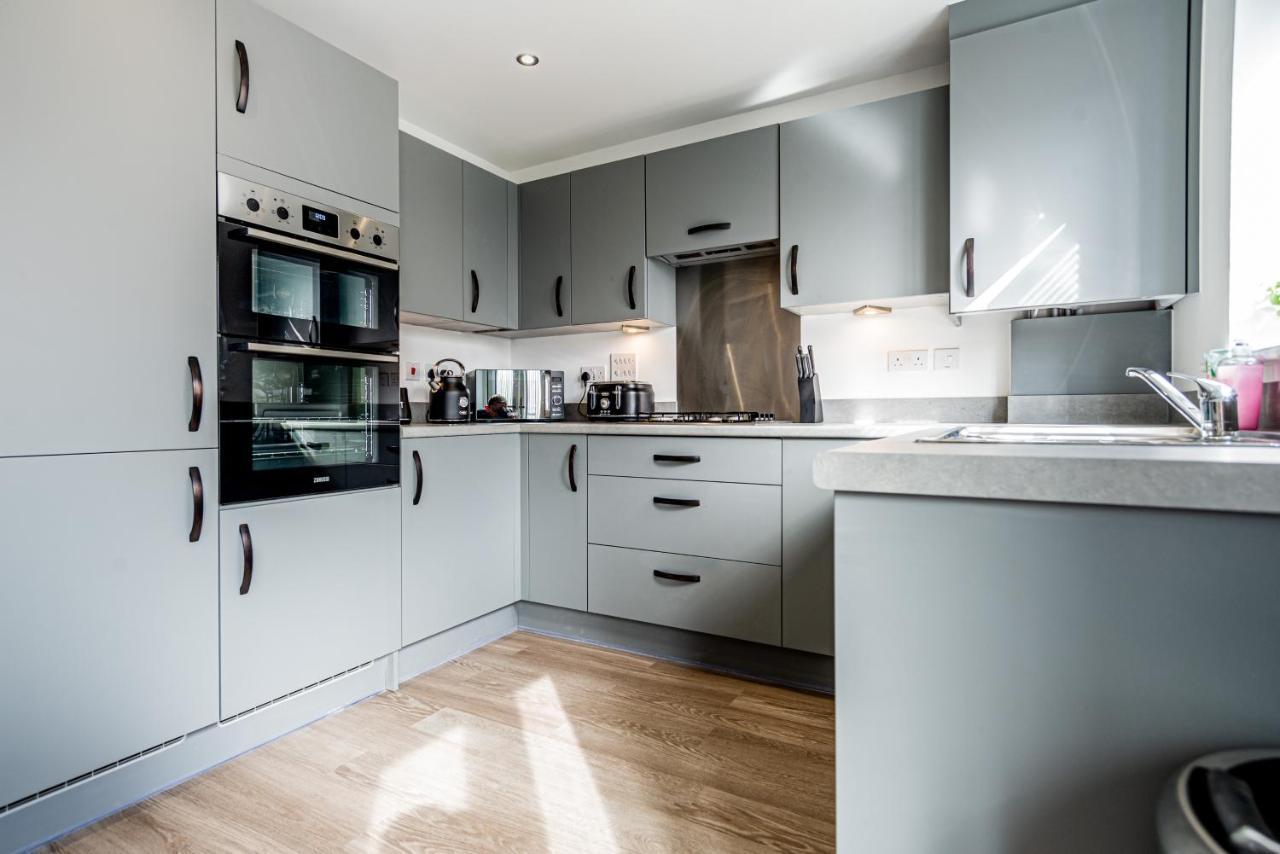 The Lake - A Stunning 2 Bedroom House, Only 17Mins To Central London!!! Greenhithe Exterior photo