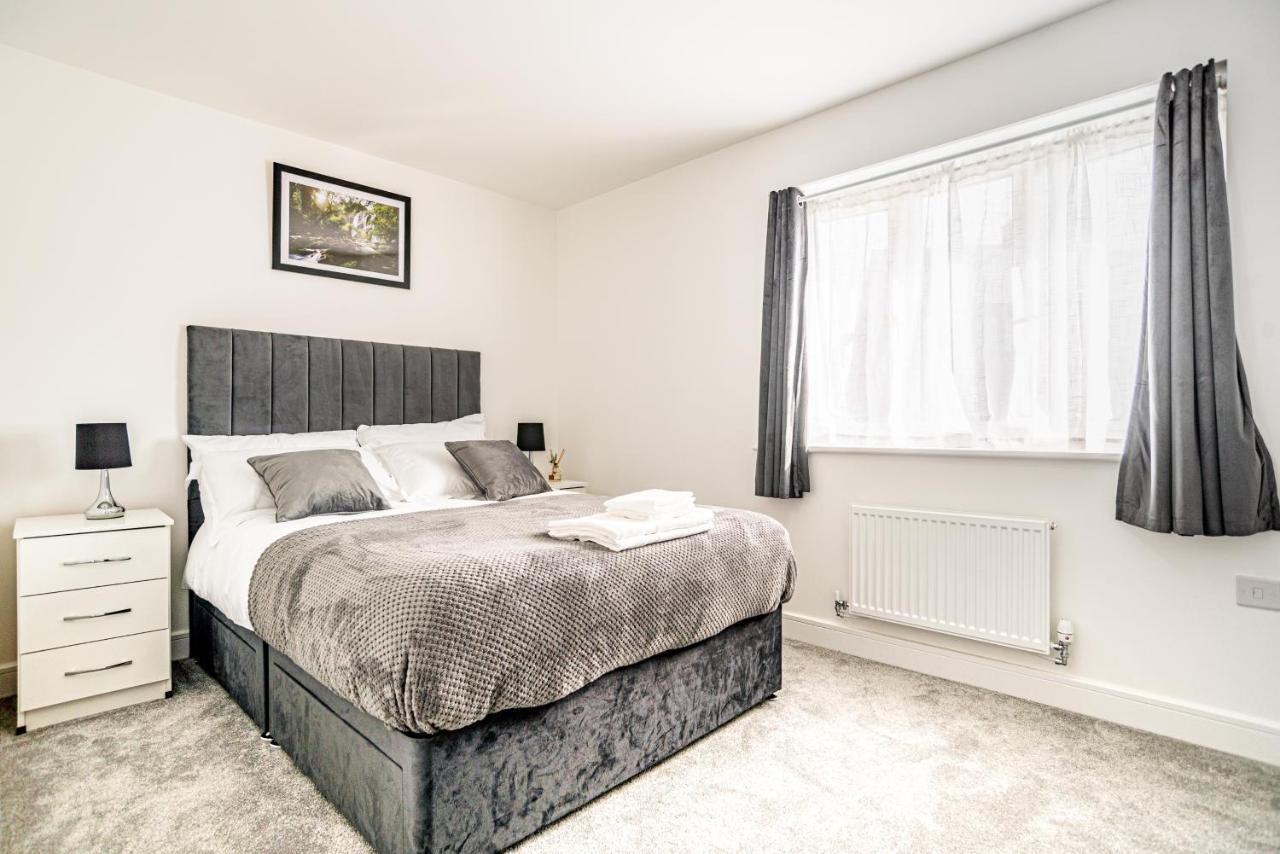 The Lake - A Stunning 2 Bedroom House, Only 17Mins To Central London!!! Greenhithe Exterior photo